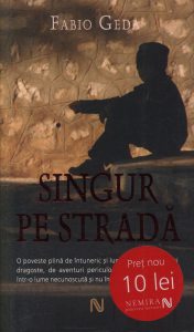 Singur pe strada