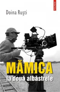 Mamica la doua albastrele