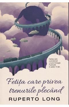 Fetita care privea trenurile plecand