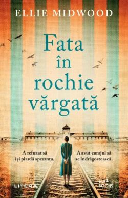 Fata în rochie vărgată