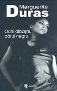 Ochi albastri, parul negru