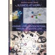 Business at work: Company communication patterns through a linguistic lens