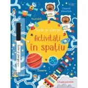 Activitati in spatiu (Usborne) de Usborne Books