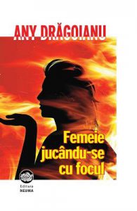 Femeie jucandu-se cu focul