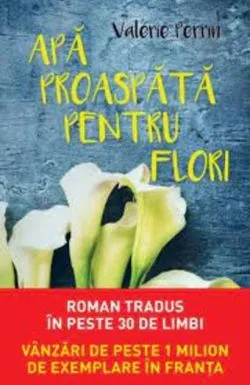 Apă proaspătă pentru flori