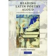Reading Latin Poetry Aloud Paperback with Audio CDs: A Practical Guide to Two Thousand Years of Verse de Clive Brooks