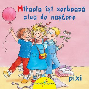 Mihaela isi serbeaza ziua de nastere