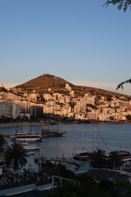 Sarande City Monument
