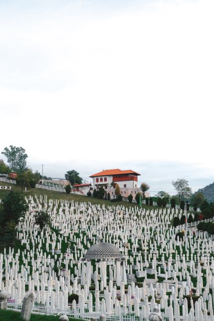 Kovači Cemetery & Martyrs' Memorial