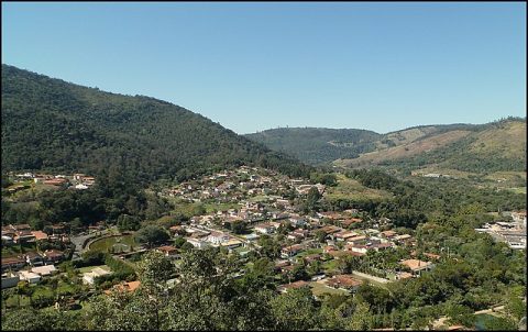 Monte Alegre do Sul (50 km)