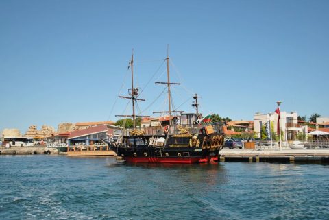 Boat Cruises & Sea Trips