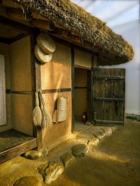 Dufu Thatched Cottage
