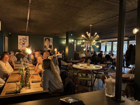Café B- Restaurant