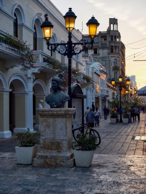 Colonial District Walking Tour