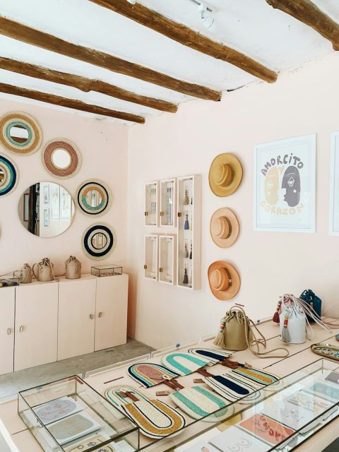 Papyrus Galleries & Handcraft Shops