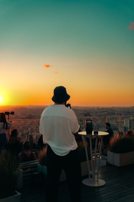 Rooftop Bars & Sunset Views