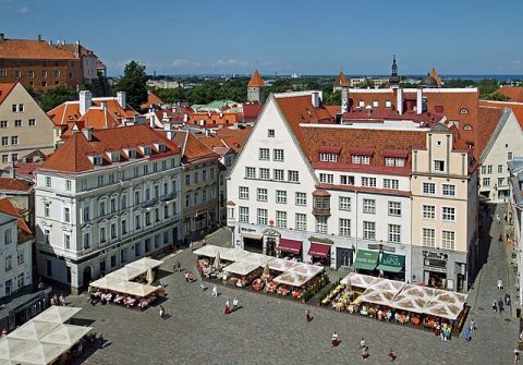 Town Hall Square (Raekoja plats)