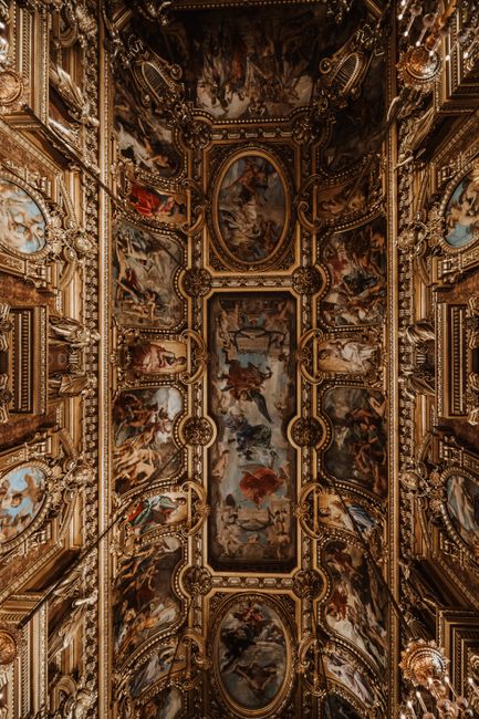 Musee Urbain Tony Garnier (Open-Air Fresco Museum)