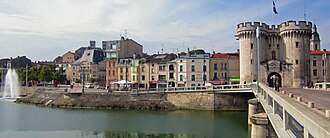 Verdun (30 km north)