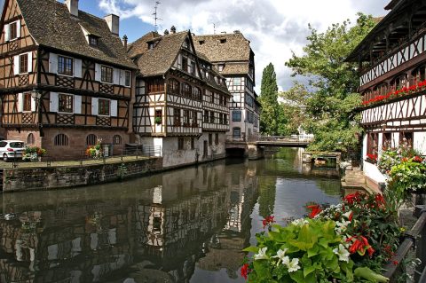 Walking Tours & Pedestrian Streets