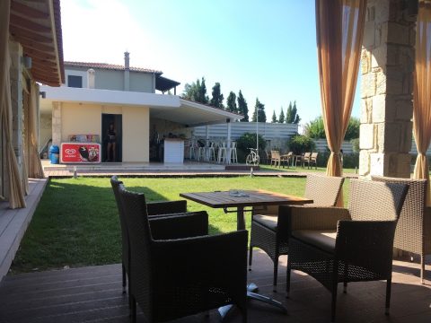 Konstantinidi Beach Bar