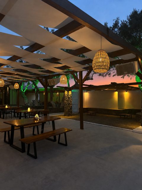 Isla Beach Bar Restaurant Santorini