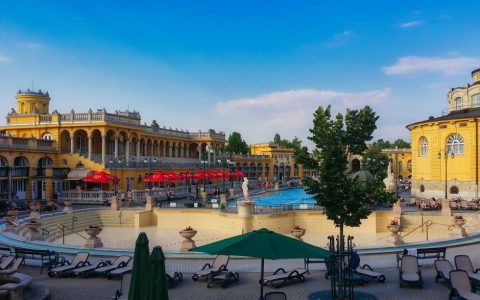 Lukács Thermal Bath