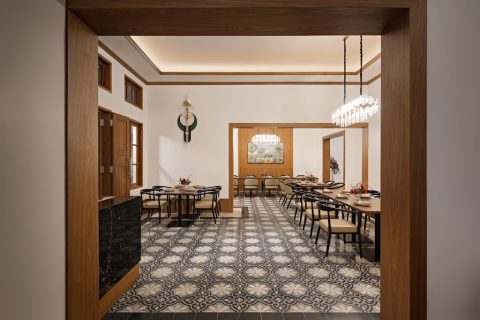 Bumi Aki Heritage Bandung - Sajian Sunda Modern, Satu Meja Tiga Generasi