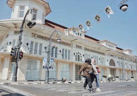 Cihampelas Street (Fashion District)