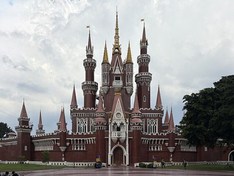 Taman Mini Indonesia Indah (TMII)