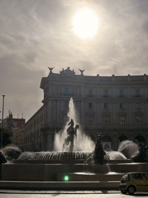 Piazza della Repubblica Fountain