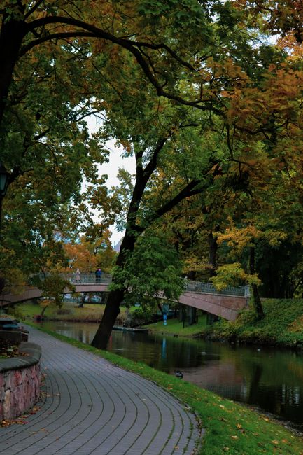 Kronvalda Park & Canal Promenade