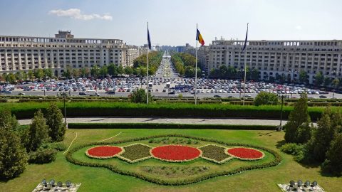 Revolution Square (Piața Revoluției)