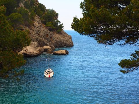 Punta de Sa Creu Lighthouse