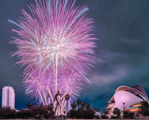 Valencia Christmas Market and New Year Celebration