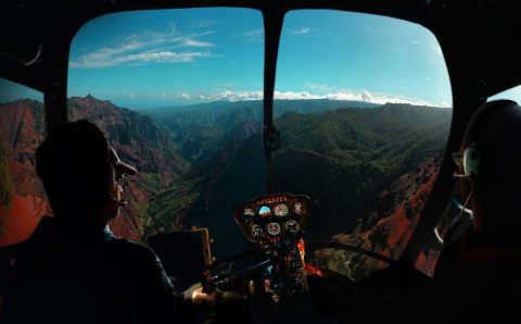 Niihau Boat & Helicopter Excursions