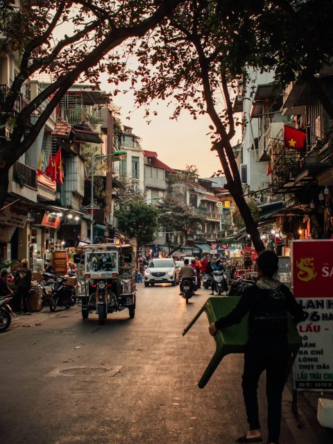Hoan Kiem Lake & Walking Streets