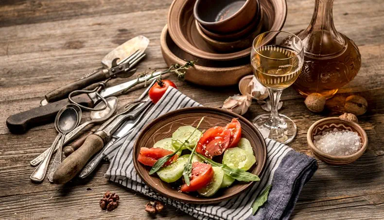 OPENER, SALAD, WALNUTS, DRINK, DECANTER