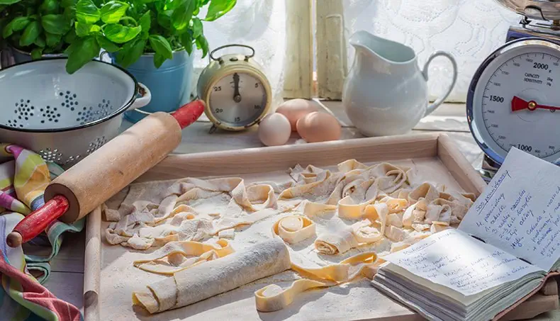 VÁLEČEK, CEDNÍK, RECEPT, TĚSTO, MOUKA