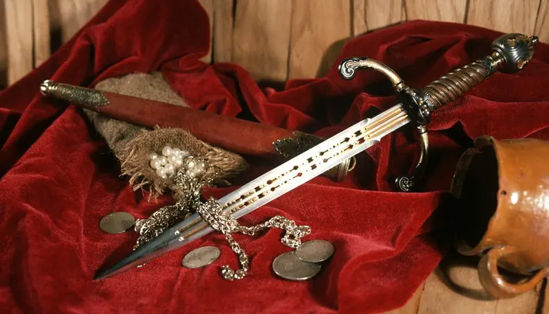 SCABBARD, SWORD, COINS, CHAIN, CLAY POT