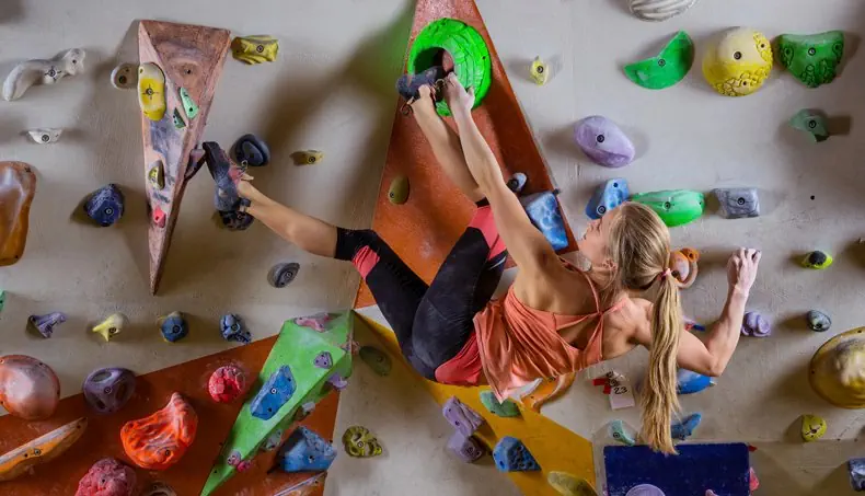 CLIMBING WALL, WOMAN, SCAPULA, BACK, SPORT