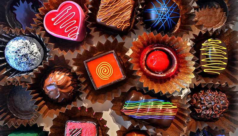 CHOCOLAT, BONBONS, FRIANDISE, CŒUR, SPIRALE