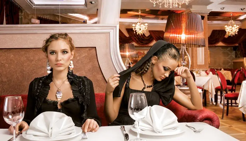 TABLEWARE, CHANDELIER, NECKLACE, EARRINGS, WINE GLASS