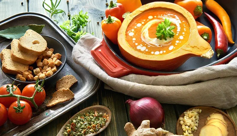 CROUTON, TOMATOES, GINGER, SOUP, PEPPER