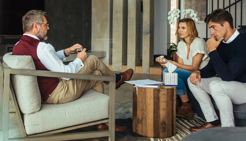 PSYCHIATRIST, ARMCHAIR, COUPLE, SPOUSES, FLOWERS