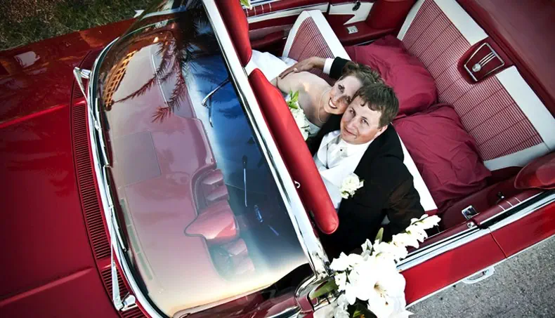 DESCAPOTABLE, BODA, NOVIA, MARIDO, PARABRISAS