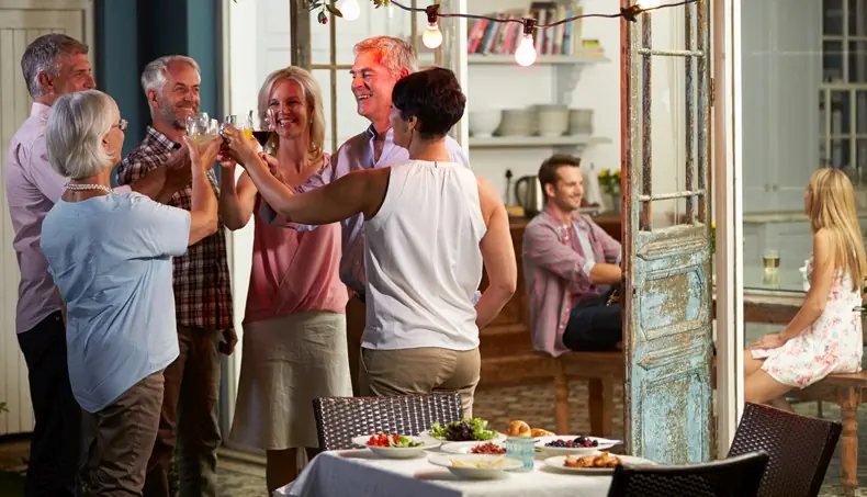 CELEBRARE, TOAST, BEC, PERLE, MÂNCARE