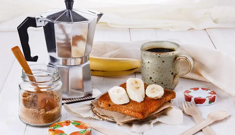 MIC DEJUN, TOAST, BANANE, CAFEA, CAPAC