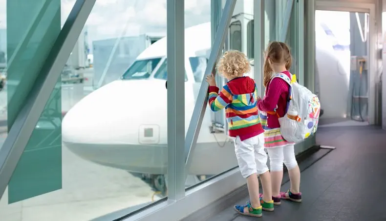 CURLY HAIR, BACKPACK, COCKPIT, GLASS, AIRPORT
