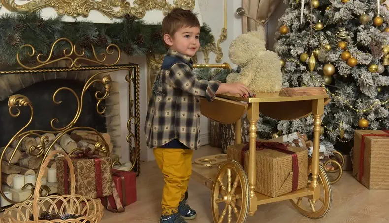 CHRISTMAS, GOLDEN, SHIRT, BOY, CANDLE
